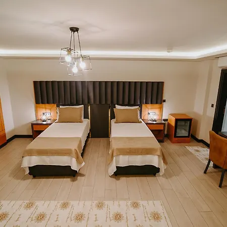 מלון Aktas Lights *