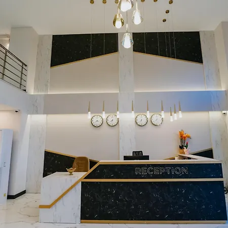 מלון Aktas Lights *